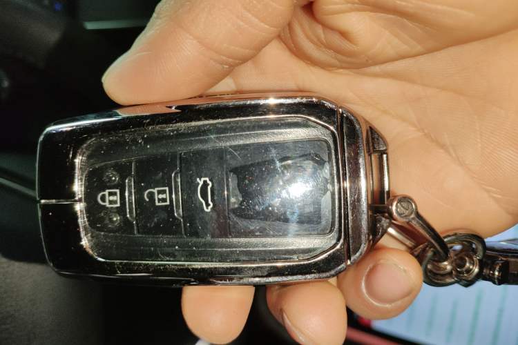 Used Toyota Avalon 2019 2.5L Touring Premium Version China VI Standard
