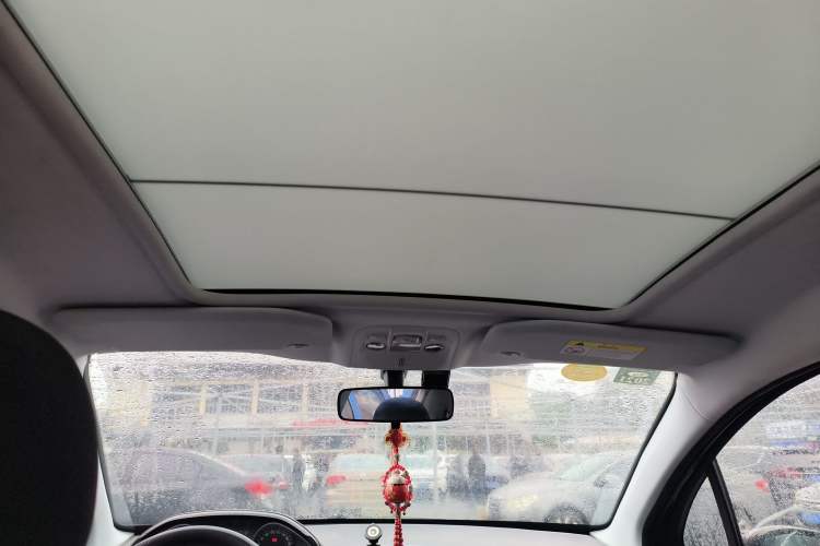 Used Peugeot 2008 2014 1.6L Automatic Excellence Edition
