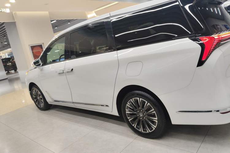 Used Buick GL8 2025 Lu Zun Deluxe Edition
