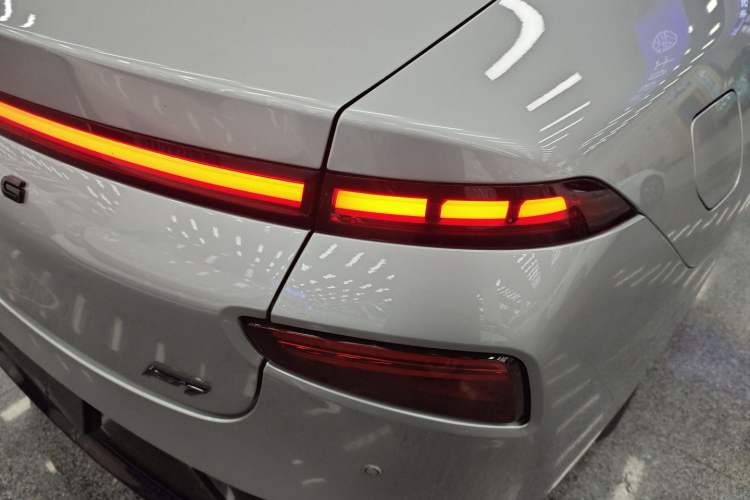 Used XPeng P7 2022 480E