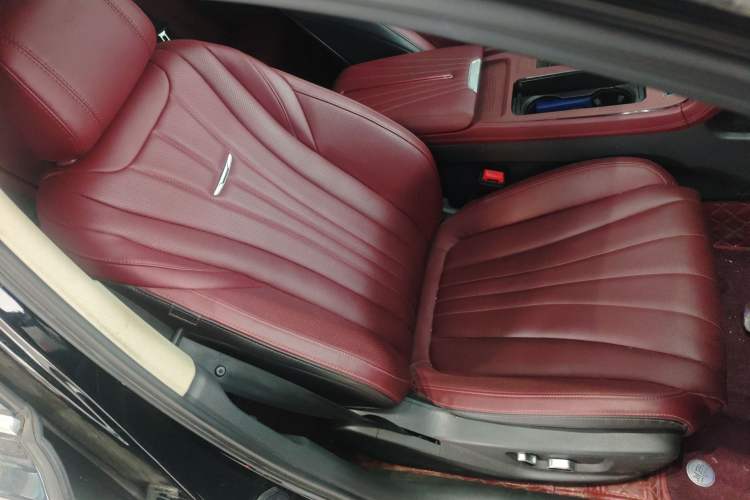 Used Hongqi H5 2024 1.5T DCT Smart Connect Flagship Edition
