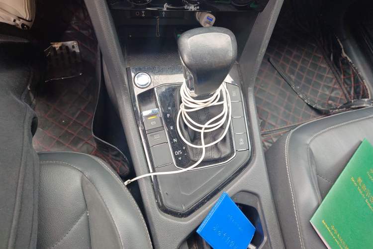 Used Volkswagen Tiguan L 2017 330TSI Automatic Two-Wheel Drive Luxury Edition
