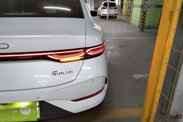 Used BYD Qin PLUS 2025 DM-i Smart Drive 55KM Leading Model
