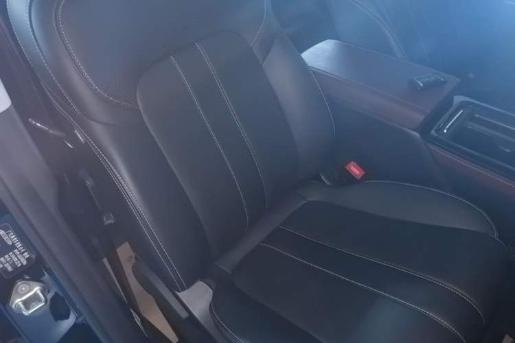 Used GAC Trumpchi M6 2023 PRO 270T DCT Luxury Edition
