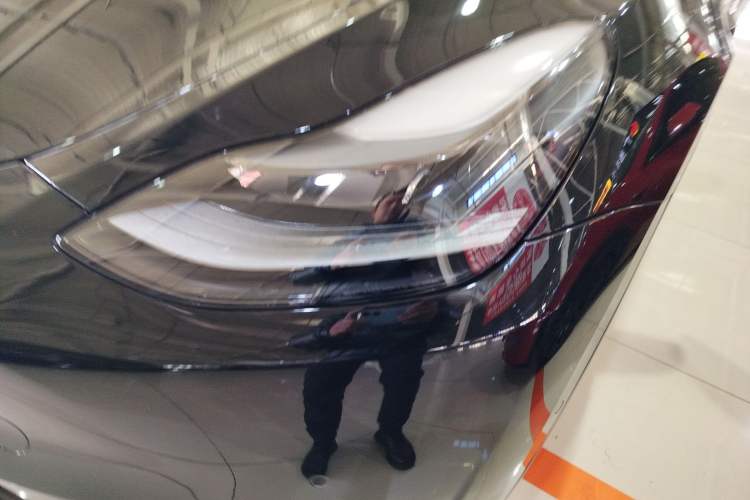 Used Tesla Model Y 2021 Standard Range Rear-Wheel Drive Version