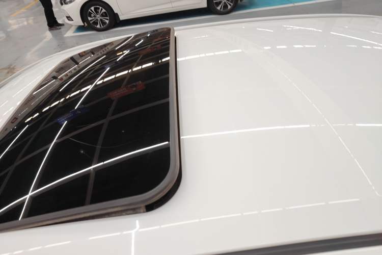 Used Toyota Corolla 2021 Dual-Motor 1.8L E-CVT Elite Edition
