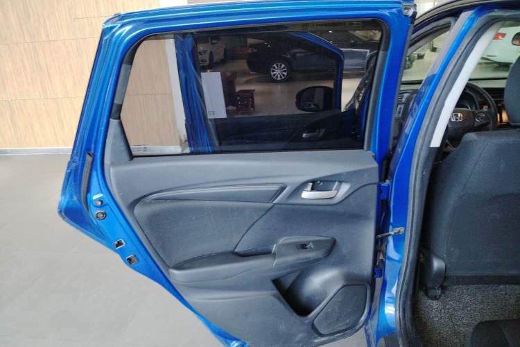 Used Honda Fit 2016 1.5L LXS CVT Comfort Sunroof Version
