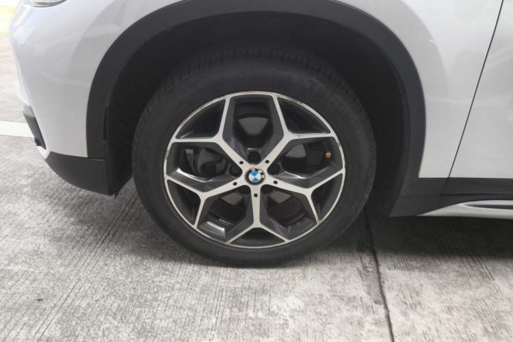 Used BMW X1 2018 sDrive18Li Luxury Model
