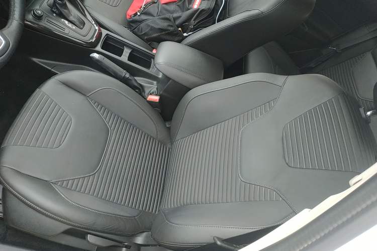 Used Ford Focus 2015 Hatchback 1.6L Automatic Fashion Edition
