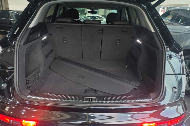 Used Audi Q5L 2022 40T Fashionable and Dynamic Model