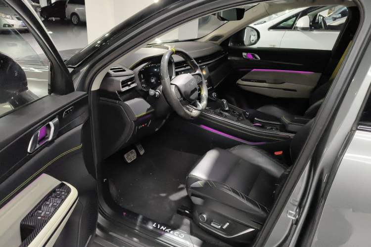 Used Lynk & Co 05 2020 2.0TD Two-Wheel Drive Shine Halo
