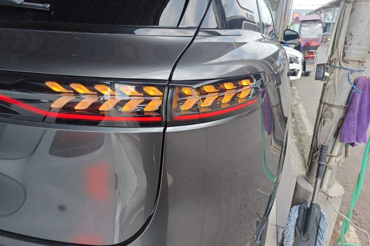 Used VOYAH FREE 2025 318 318 km Rear-Drive Touring Edition
