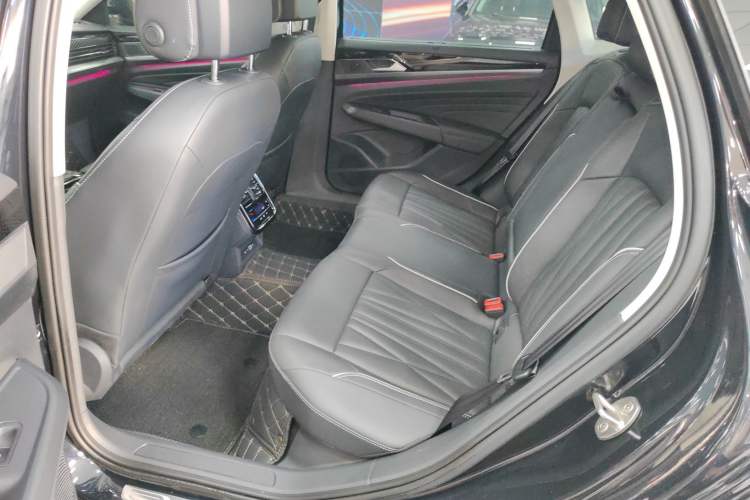 Used Volkswagen Passat 2022 330TSI Luxury Edition