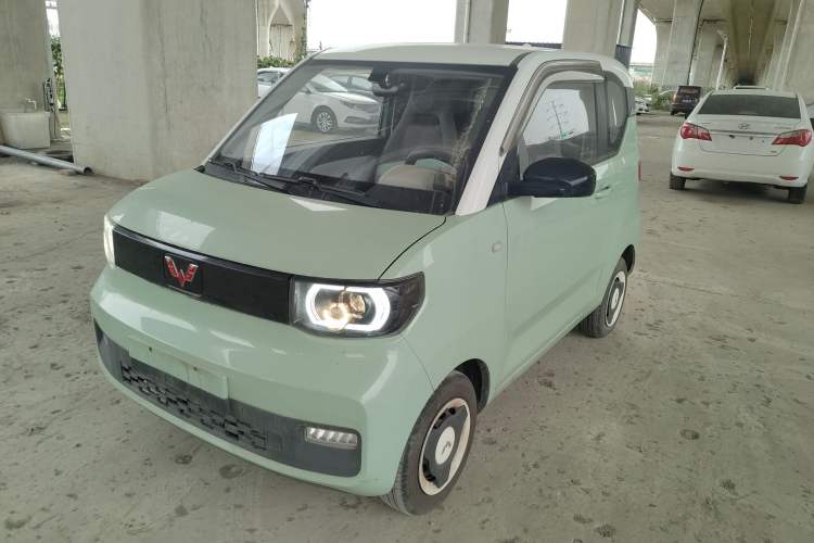 Used Wuling Hongguang MINIEV 2021 Macaron Premium Model – Lithium Iron Phosphate
