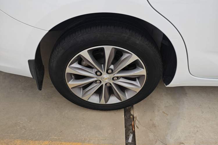 Used Chevrolet Monza 2022 320 Automatic Enjoyment Sunroof Version