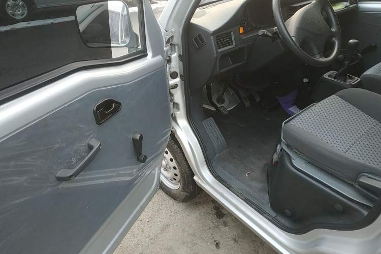 Used Wuling Zhiguang 2023 1.5L Practical Version 5/7 Seats
