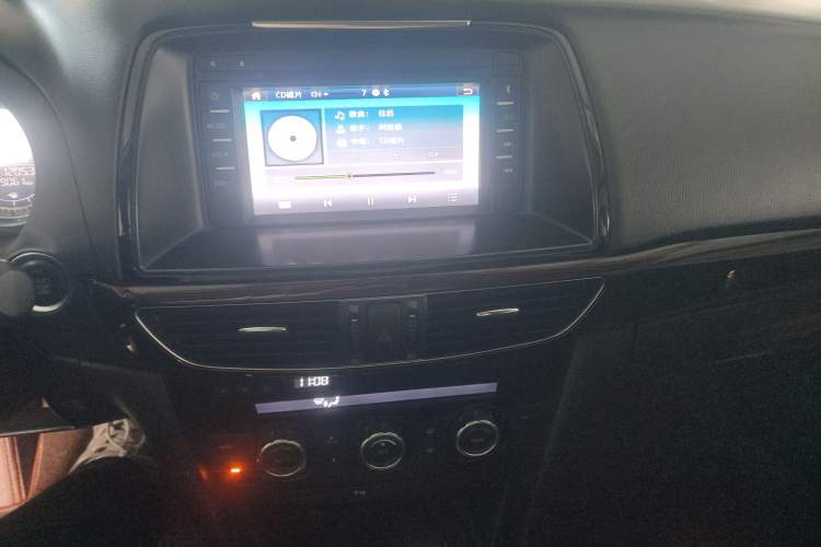 Used Mazda Atenza 2015 2.0L Blue Sky Luxury Edition
