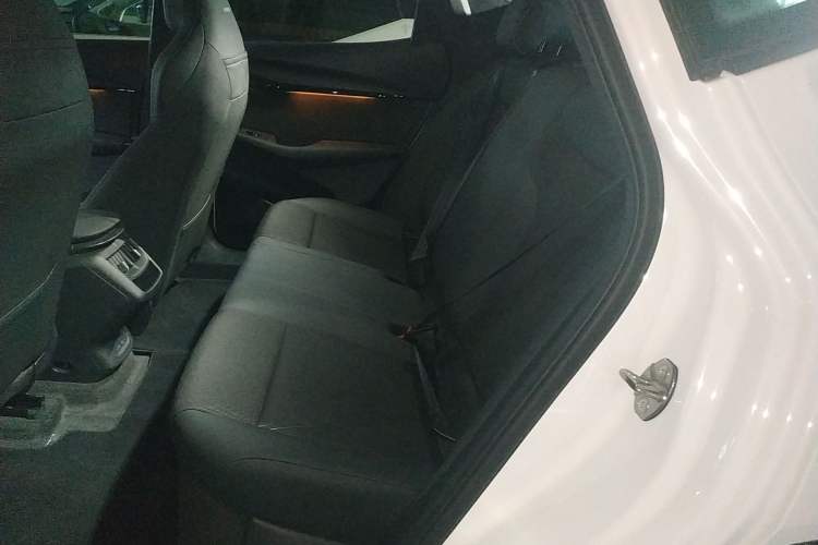 Used Volkswagen ID.UNYX 2024 Pro Long-Range Version
