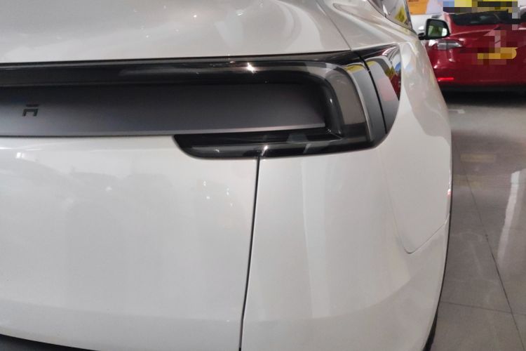 Used Tesla Model Y 2025 Rear-Wheel Drive First Edition