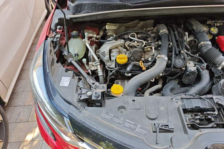 Used Renault Clio 2019 TCe270 Automatic Trendy Model
