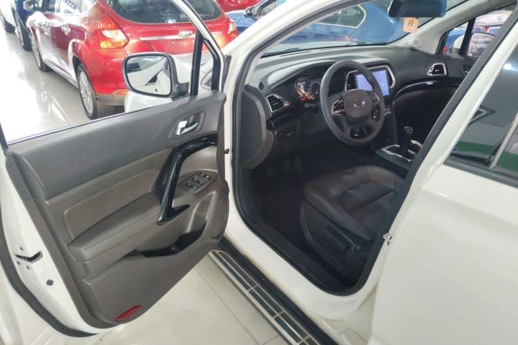 Used GAC Trumpchi GS4 2017 200T Manual Two-Wheel Drive Elite Edition
