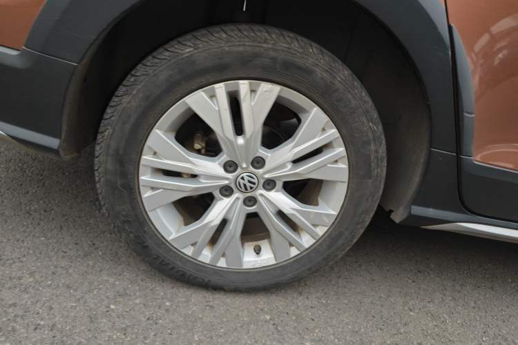 Used Volkswagen C-TREK 2017 1.6L Automatic Comfort Model
