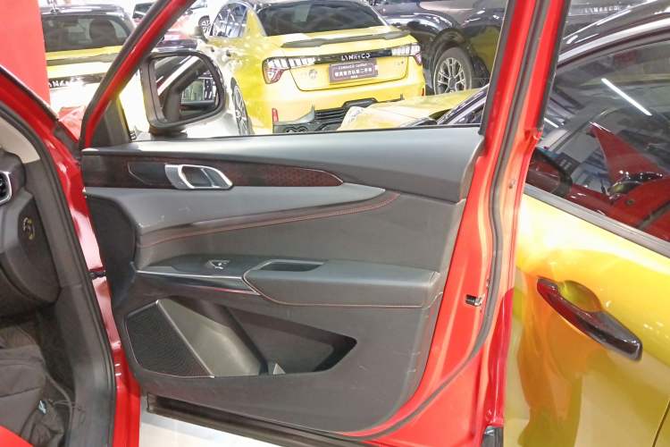 Used Lynk & Co 01 2017 2.0T Four-Wheel Drive Pro Edition
