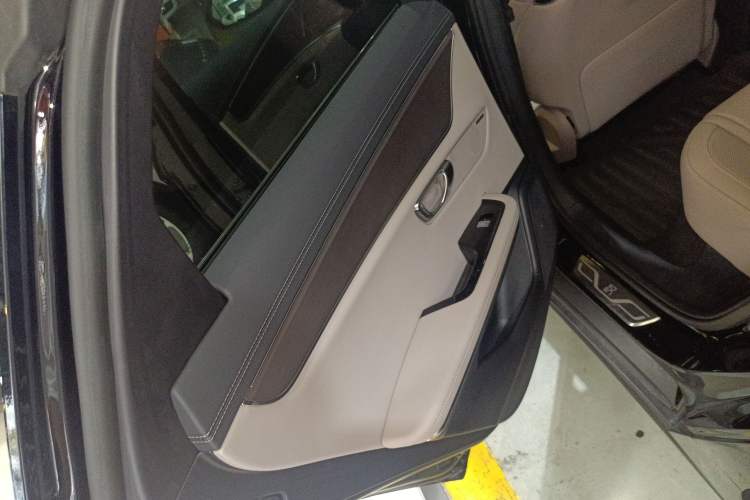 Used BYD Han 2025 EV Intelligent Driving Edition 701KM LiDAR Flagship Model
