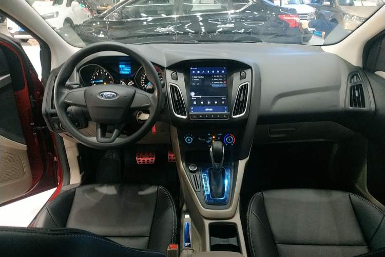 Used Ford Focus 2017 Sedan 1.6L Automatic Comfort Plus SmartDrive Edition