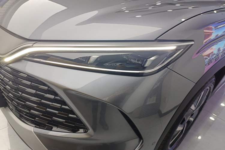 Used BYD Song L DM-i 2025 Intelligent Driving Version 160 km Beyond-Range Type
