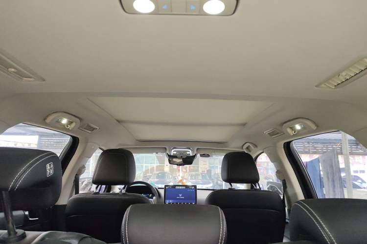 Used BYD Tang 2018 2.0T Automatic SmartConnect Prestige 7-Seater China V Standard
