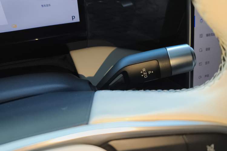 Used  L7 2023 1.5T 115 km Starship
