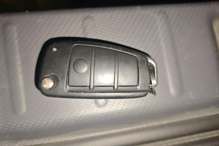 Used Chery QQ Ice Cream 2022 170km Sundae Phosphate Lithium-Ion
