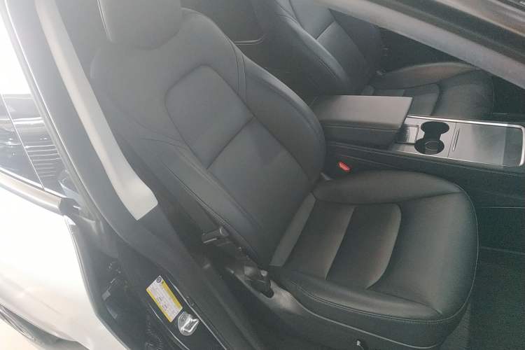 Used Tesla Model Y 2024 Rear-Wheel-Drive Version
