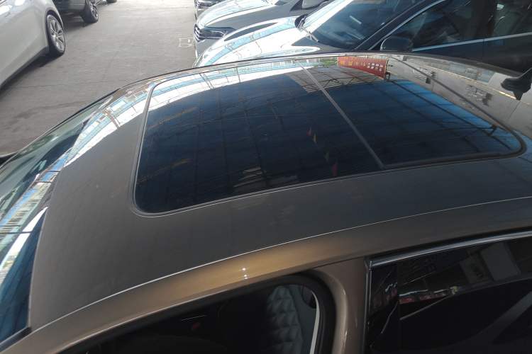 Used Volkswagen Passat 2020 330TSI Luxury Edition China VI