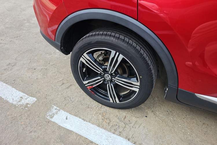 Used MG ZS 2020 Global Bestseller with 1.5L Engine Manual Transmission and a Massive 65-Inch Panoramic Sunroof Version
