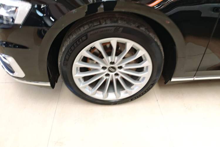 Used Audi A8 2022 A8L 50 TFSI quattro Comfort Edition Collector's Model
