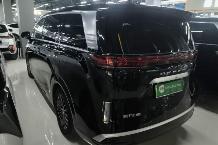 Used Denza D9 2024 DM-i 1050 Luxury Model