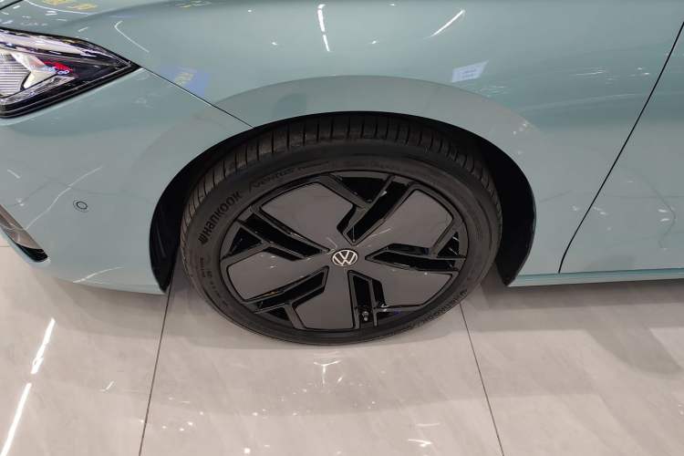 Used Volkswagen Passat 2025 Pro 380TSI Starry Dragon Luxury Edition
