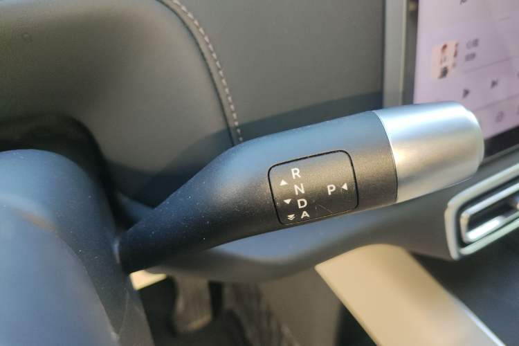 Used Li Auto L8 2023 Pro Model
