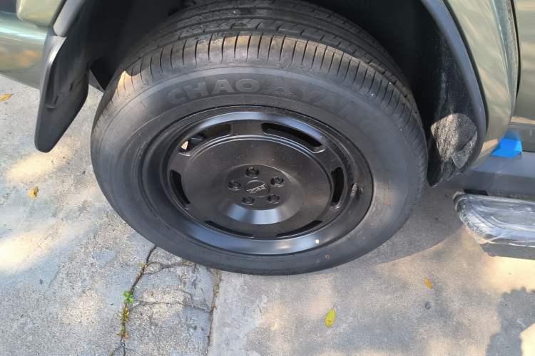 Used  V23 2025 401 Two-Wheel Drive Advanced Edition
