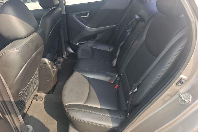 Used Hyundai Elantra 2015 1.6L Automatic Luxury Model