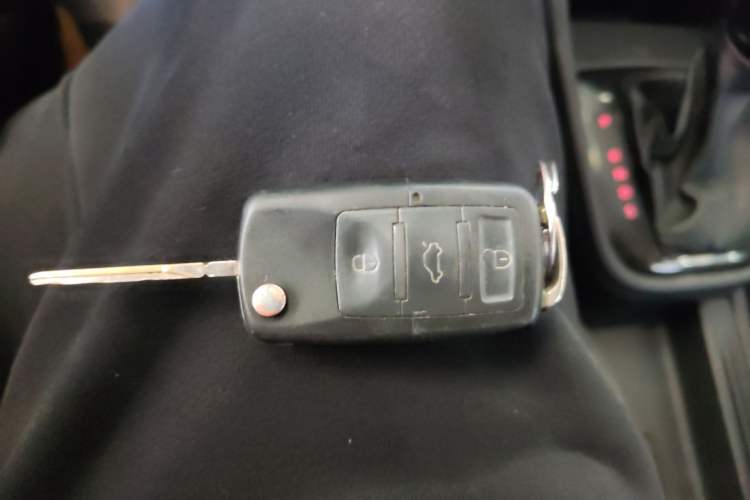 Used Volkswagen Santana 2015 1.6L Automatic Fashion Edition
