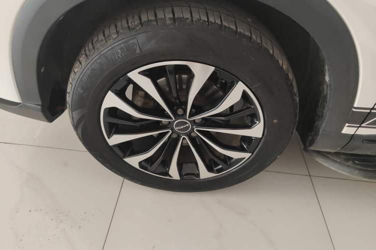 Used Roewe RX5 MAX 2021 Supreme Series 300TGI Automatic Luxury Cabin Edition