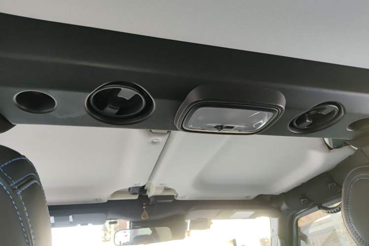 Used BAIC Off-Road BJ40 2021 2.0D Automatic Four-Wheel Drive Blade Hero Edition Adventurer Type
