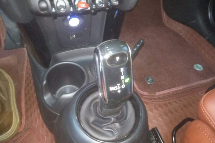 Used  MINI 2018 1.5T COOPER Classic Edition
