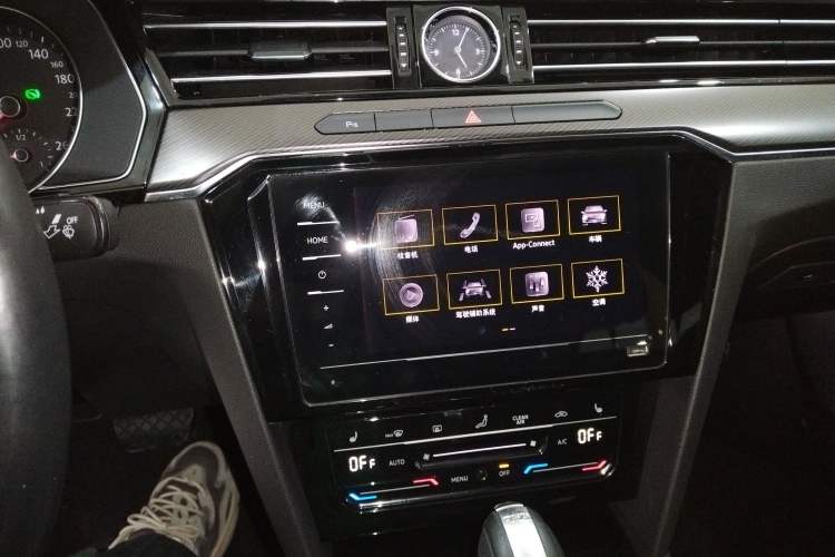 Used Volkswagen Magotan 2020 330TSI DSG Leading Model
