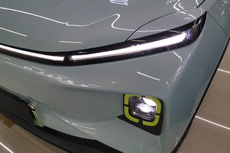 Used Geometry E Firefly 2022 401KM Lightning Tiger 4-Seater
