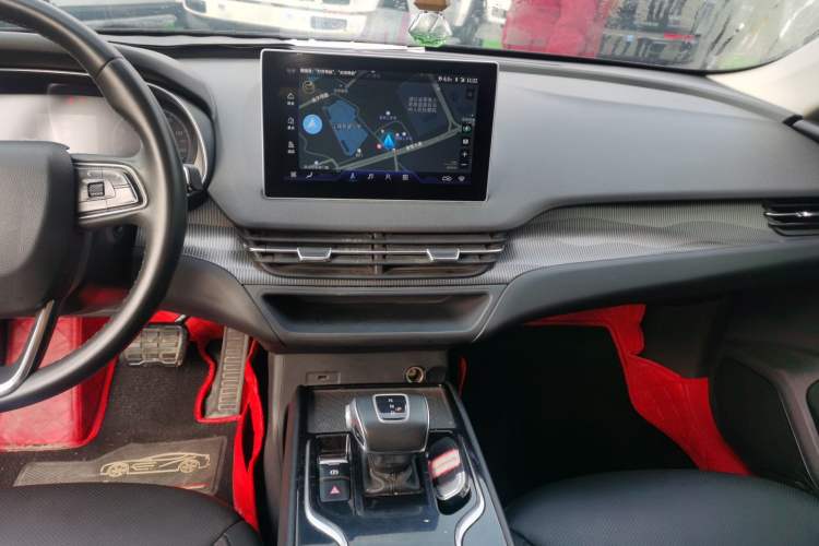 Used Hongqi E-QM5 2022 431 km Charge & Enjoy Edition
