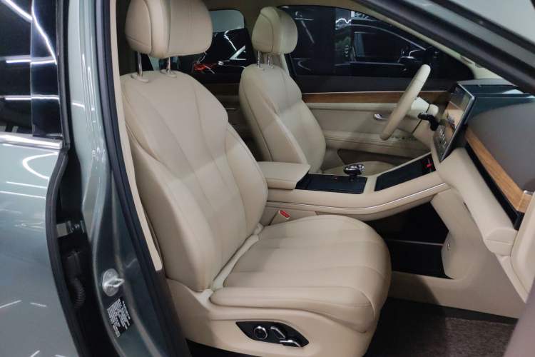 Used Hima AITO M7 2024 1.5T Intelligent Driving 4WD Max Edition 5 Seats